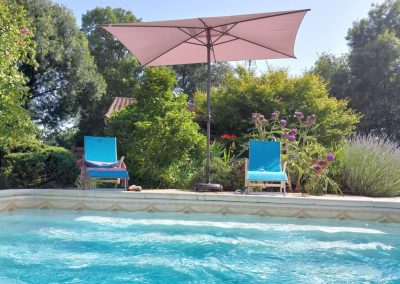 Extérieurs et piscine - Vignes de Charlotte