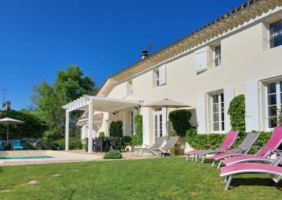 Extérieurs et piscine - Vignes de Charlotte